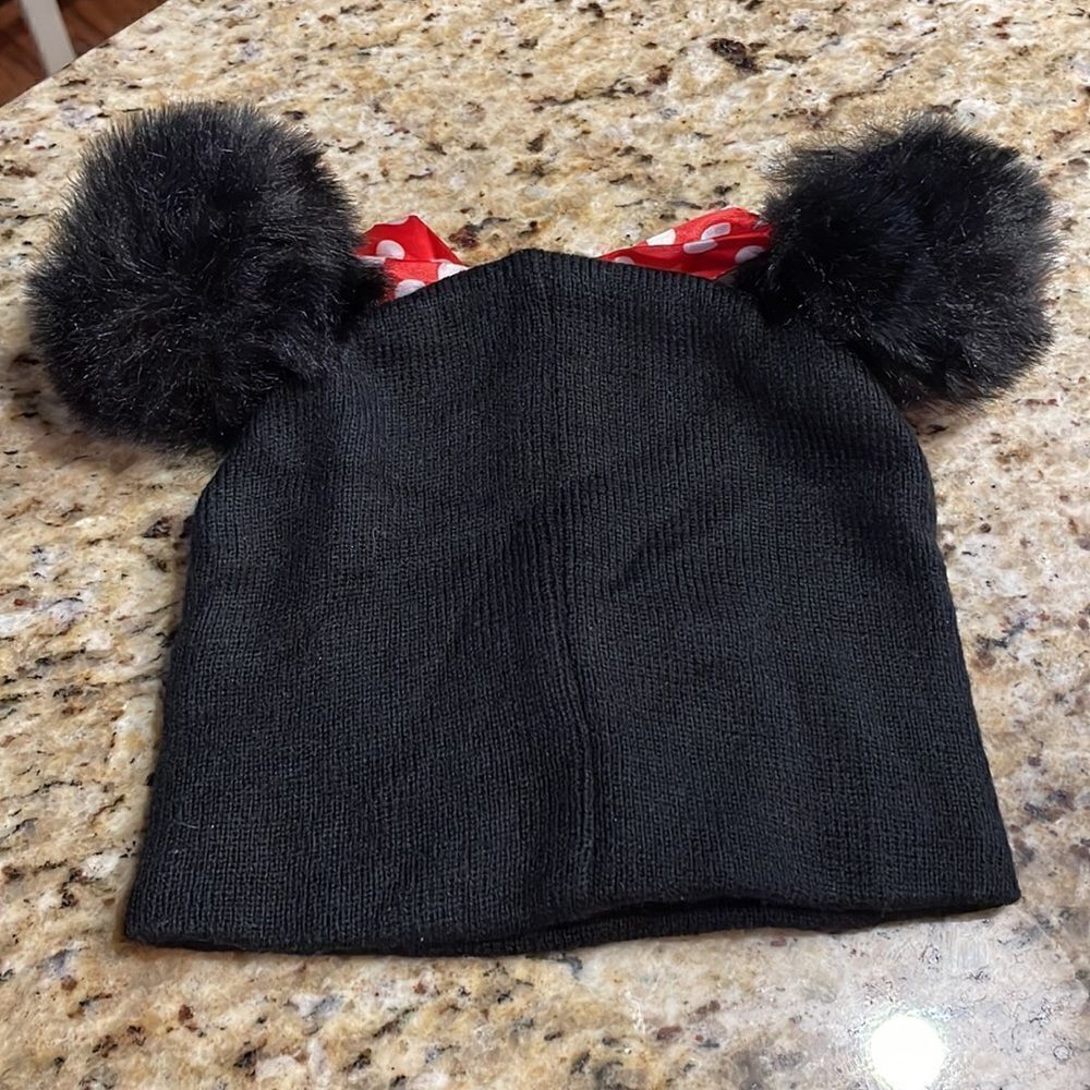 Disney Minnie Mouse Pom Pom hat - Picture 7 of 8